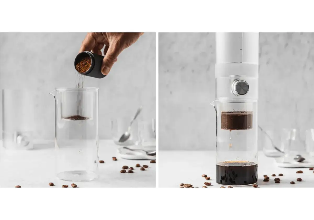 Kaffee wird in ein Glasgefäß gegeben, um cold brew selber machen zu können. Rechts tropft der fertige Kaffee in das untere Glas.
